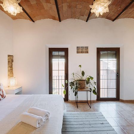 Romantic Duplex With Terrace And Great Views Girona Exterior photo