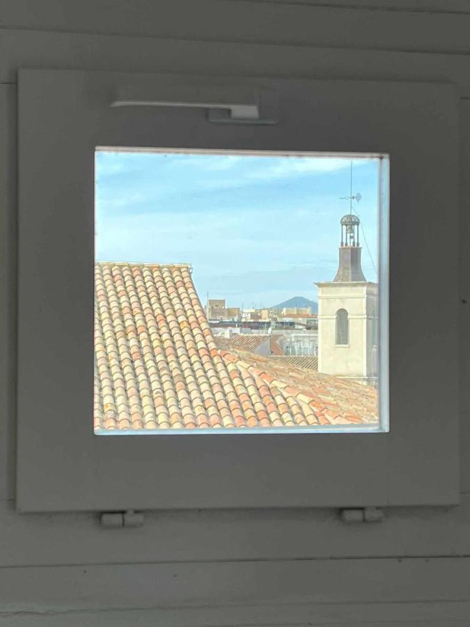 Romantic Duplex With Terrace And Great Views Girona Exterior photo