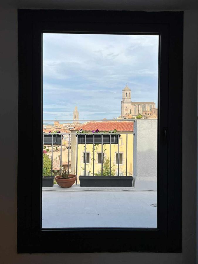 Romantic Duplex With Terrace And Great Views Girona Exterior photo