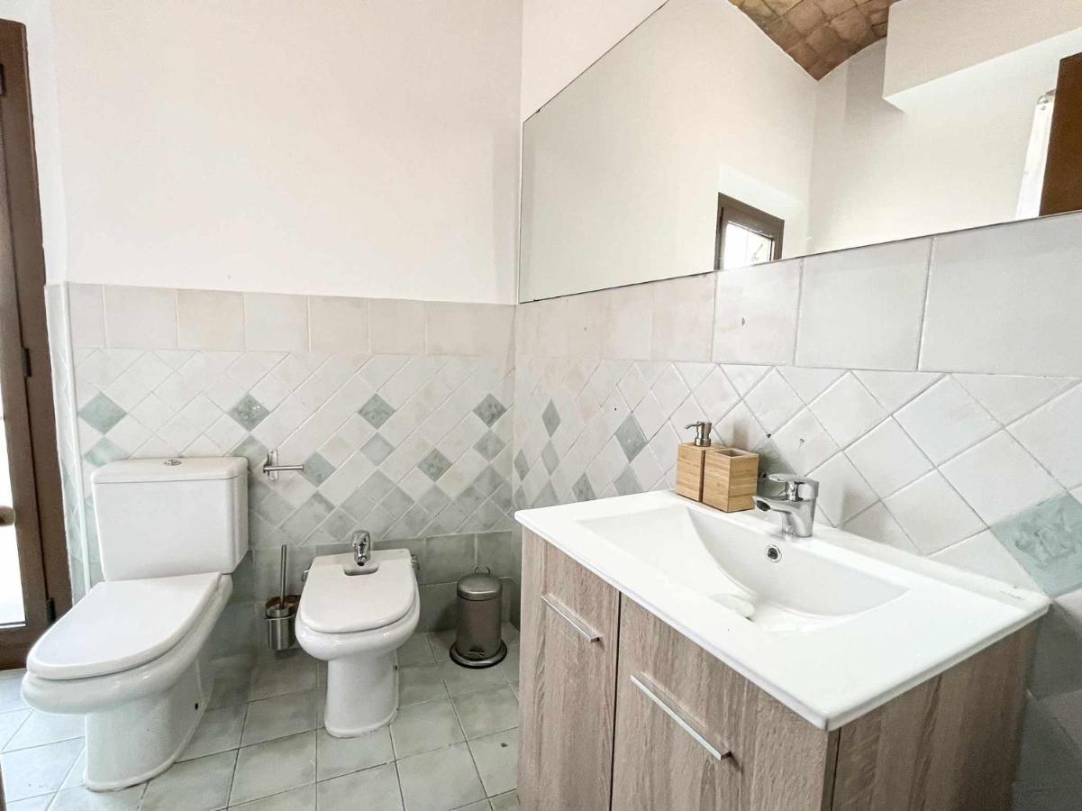 Romantic Duplex With Terrace And Great Views Girona Exterior photo