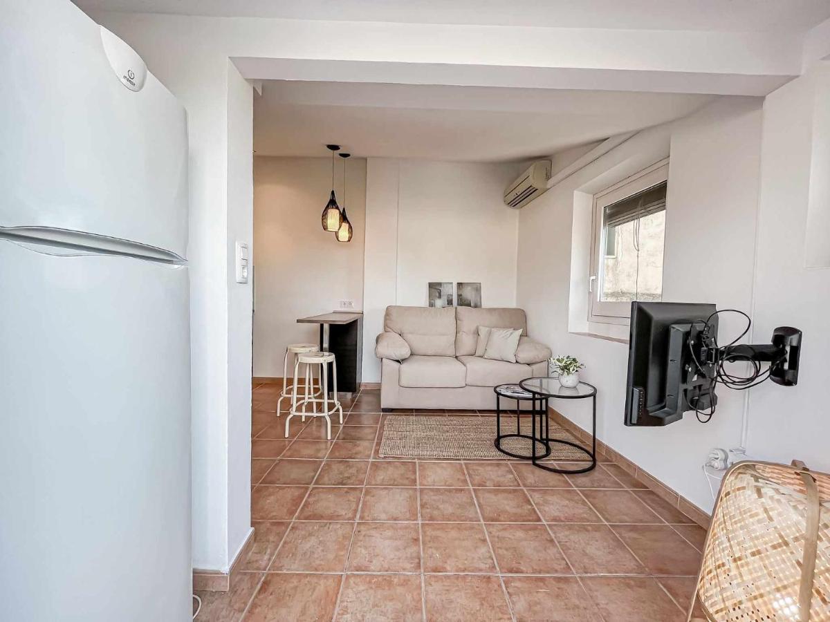 Romantic Duplex With Terrace And Great Views Girona Exterior photo