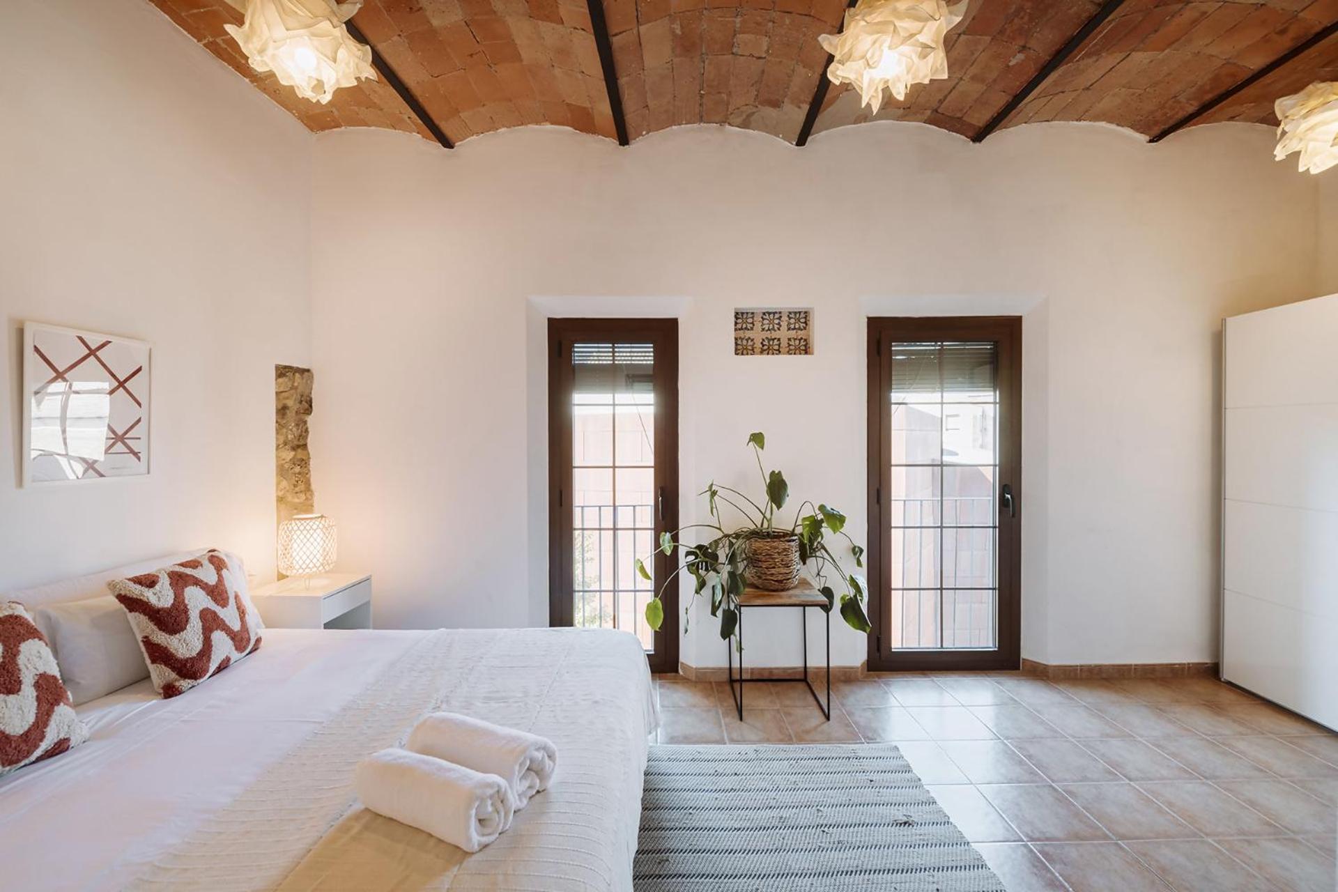 Romantic Duplex With Terrace And Great Views Girona Exterior photo