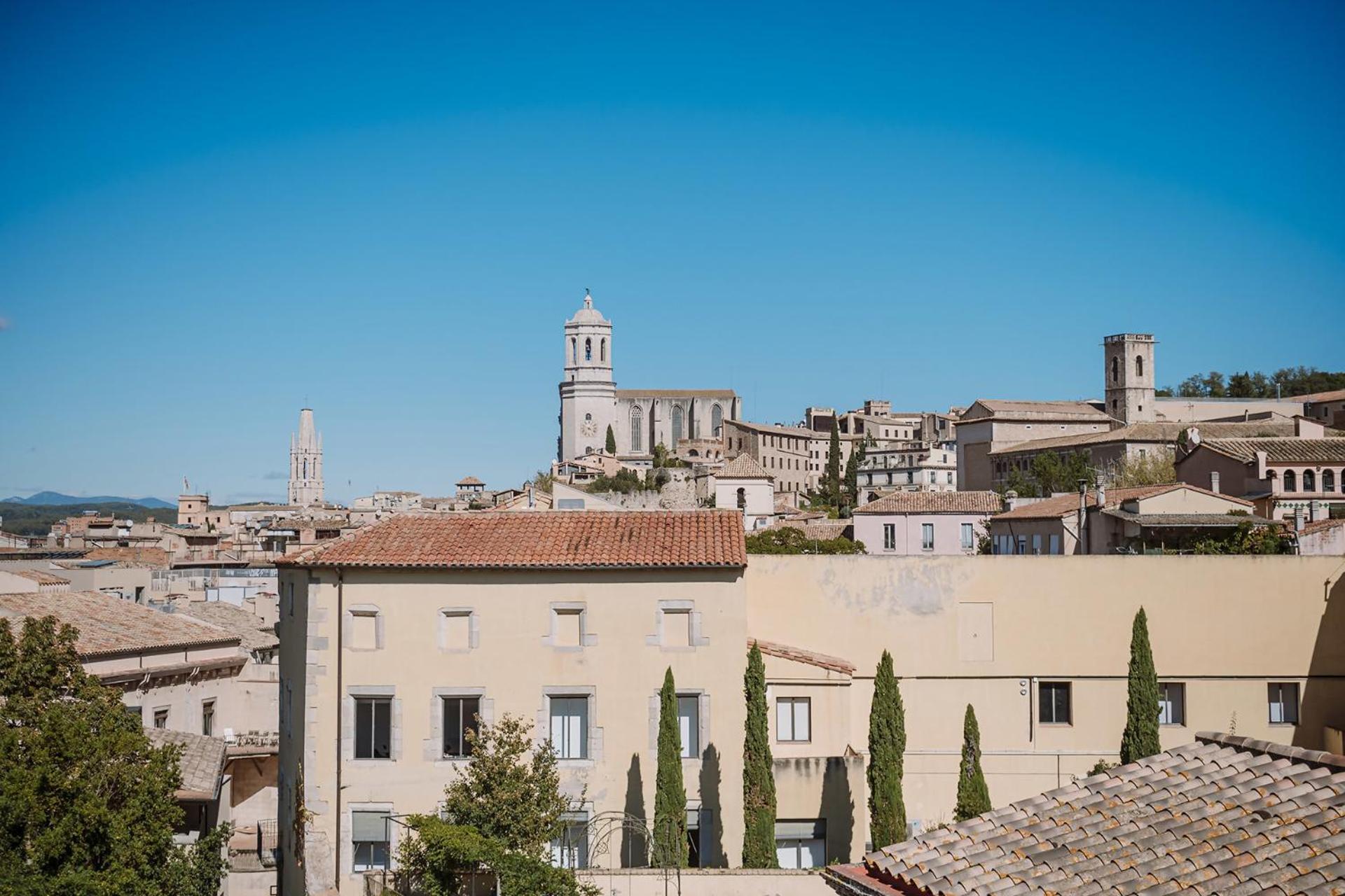 Romantic Duplex With Terrace And Great Views Girona Exterior photo