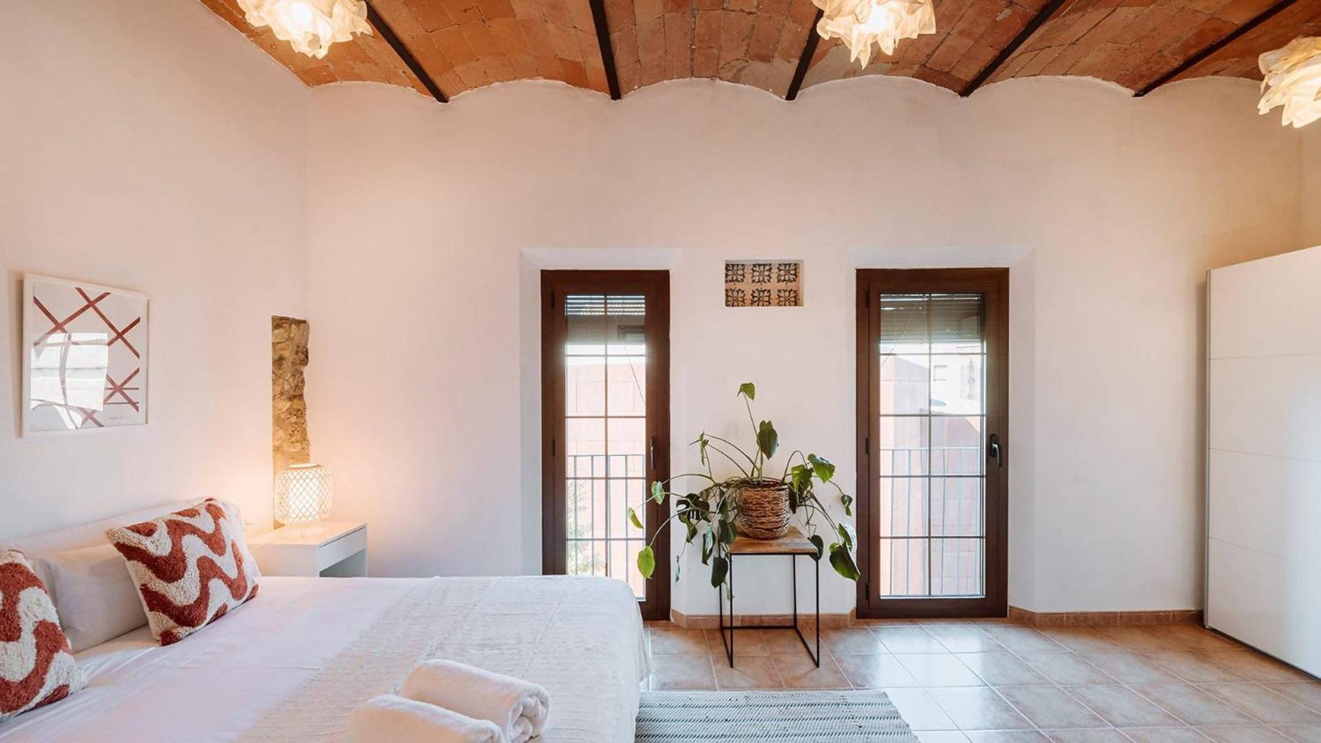 Romantic Duplex With Terrace And Great Views Girona Room photo
